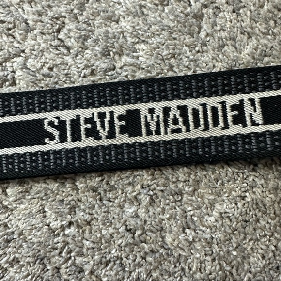 Steve Madden Bsamm Crossbody sling Bag Black faux leather gold hardware punk - Picture 8 of 8